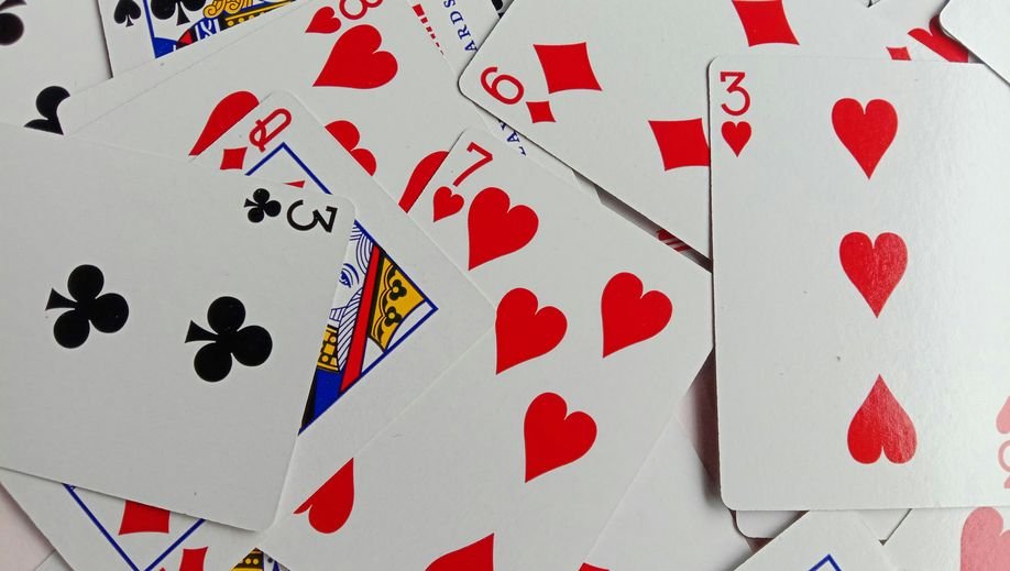 F1 Casino Risks: Understanding the Dangers of Online Gambling